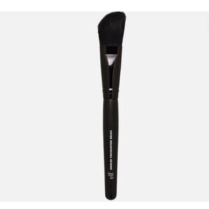 E.l.f. Professional Angled Foundation Vegan Brush 84005